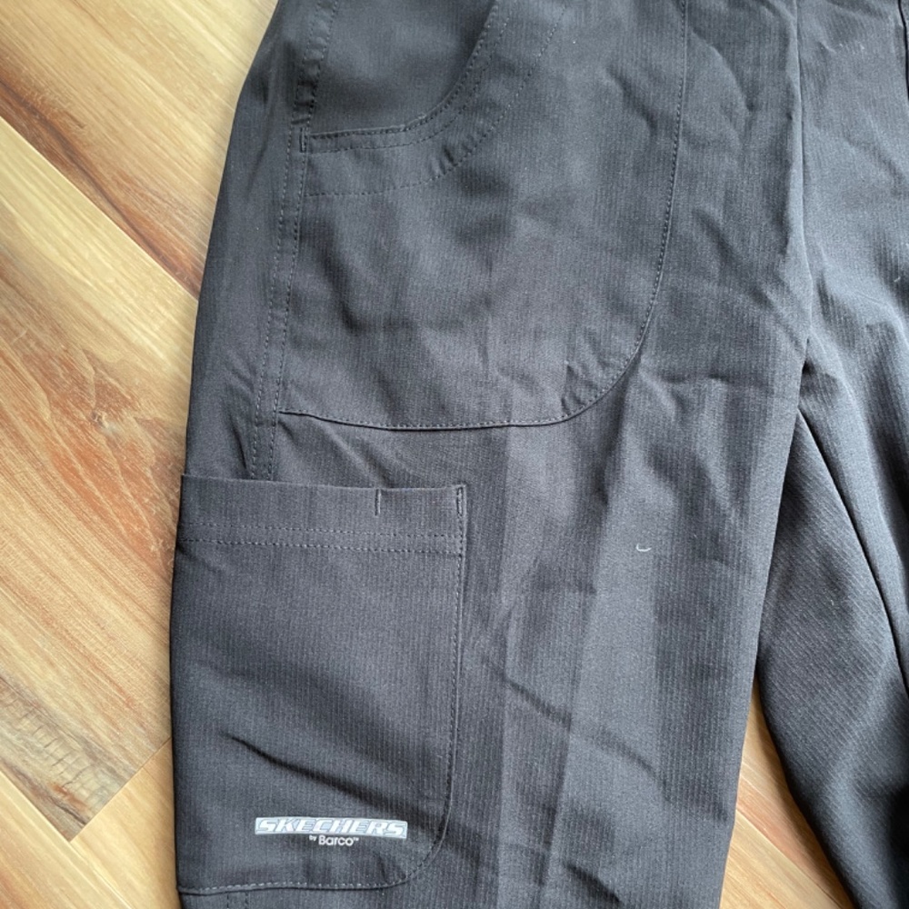 Drawstring scrub pants - Picture 2 of 4